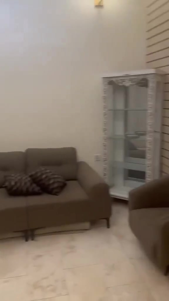🏘️ شقة أرضية مواثثة للايجار
📍 قرب سكة الداودي

✨ تتكون من:
▪️ استقبال
▪️ مطبخ
▪️ غرفة نوم
▪️ منور

✨يوجد أيضاً عروض أخرى سكنية وتجارية
 بمناطق مختلفة وبأسعار متنوعة


**إذا كنت صاحب هذا الإعلان وتريد حذفه لأي سبب، رجاءا أرسل رسالة إلى الدعم الفني**