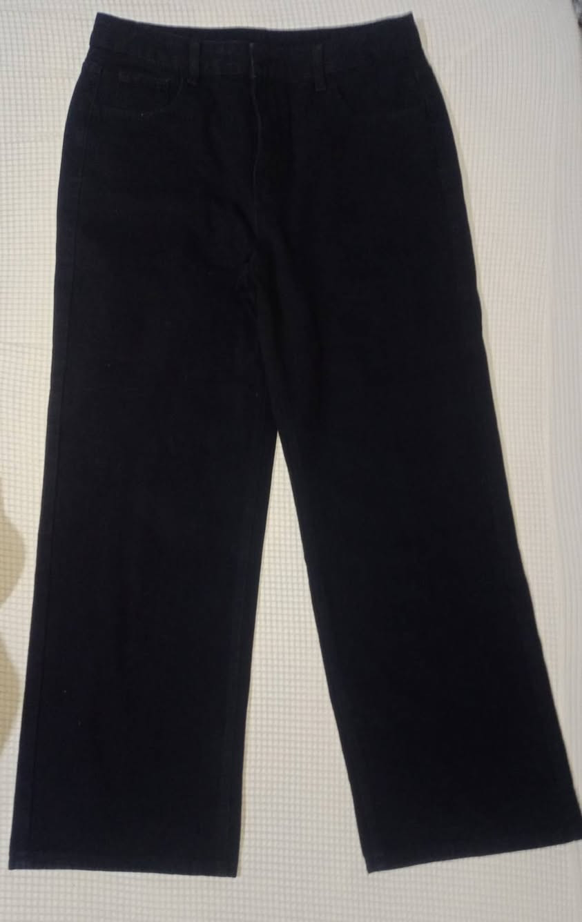 بنطرون كابوي لون اسود قياس XL  ب10 الاف
الخاص للحجز فقط ، يتوفر توصيل بغداد5 الاف


**إذا كنت صاحب هذا الإعلان وتريد حذفه لأي سبب، رجاءا أرسل رسالة إلى الدعم الفني**