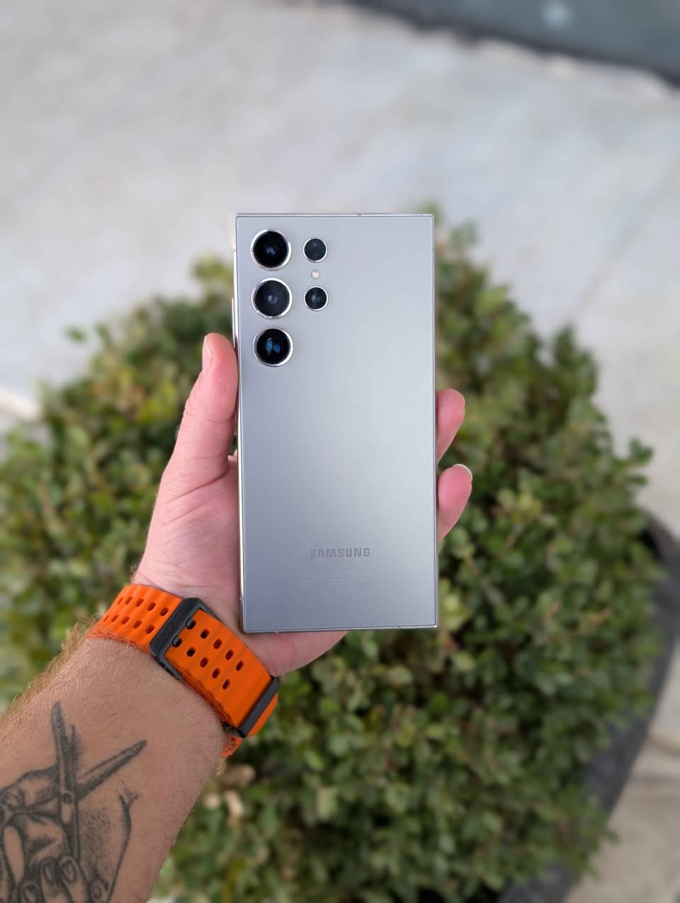 S24 Ultra 512Gb

خاوێنی 100% 
زەمانی جیبال "شاشە و سۆتفتوێر"

بۆ زانینی نرخ و بینینی ئامێرەکانی تر جۆینی چەناڵی تیلیگرام بکە    https://t.me/ranjstore1 السليمانية, العراق


**إذا كنت صاحب هذا الإعلان وتريد حذفه لأي سبب، رجاءا أرسل رسالة إلى الدعم الفني**