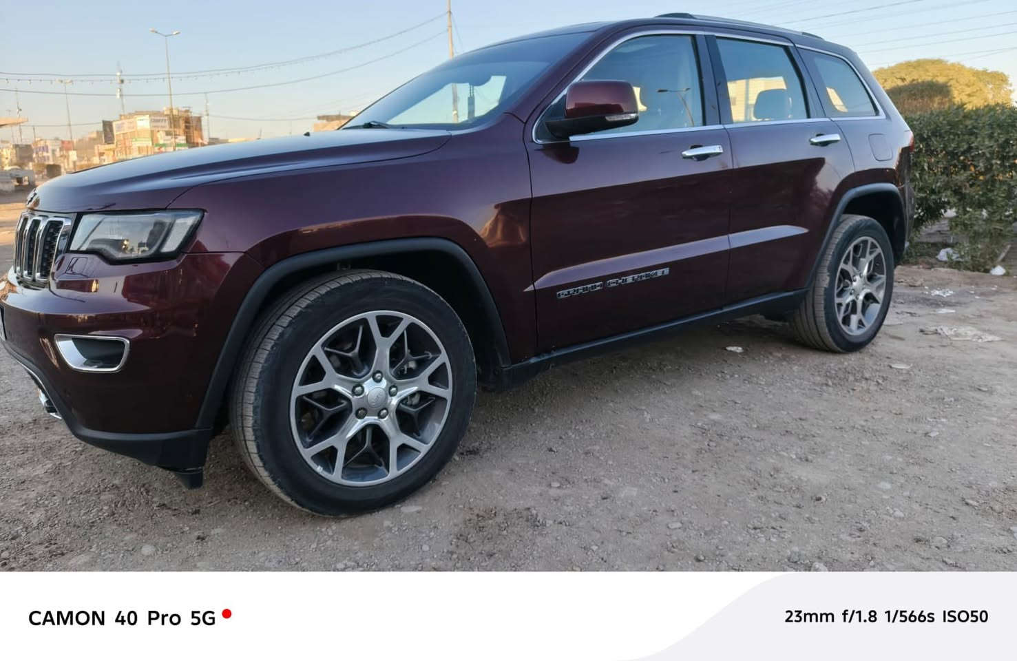 سلام عليكم جيب كراند شيروكي ليمتد فول مواصفات خليجي بانوراما كراسي كهرباء حساسات خلفي امامي  كامرة خلفية فول مواصفات المحرك٣٦٠٠ الحادث كص جاملغ الخلفي  مصبوغة عام توحيد لون السعر ١٩٥$ وبيه مجال رقم ***********
