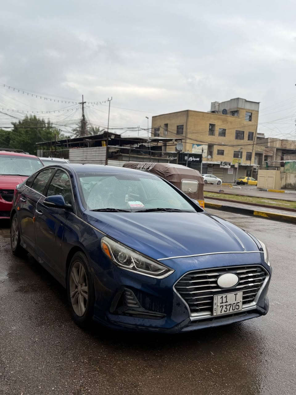 سوناتا 2018 فول مواصفات عدا الفتحه
مكينه 2400 ماشيه 83 ميل
حادث من امريكا قبق جنطه مبدل 
وجامرلغات معدله ومصبوغه بدون تبديل
ايرباكات كله سليمه بجم كبس 
رقم بغداد الدولي الجديد بأسمي
مواصفات:- 
بصمه
 رادار جانبي وخلفي
كامره خلفيه
تحكمات جهتين 
تدفئه كشنات اماميه
شاشه كاربلي
كشن كهرباء 
كروز مثبت سرعه
تحديد مسار 

سياره جاهزه مناقصه شي صدر امامي خلفي جديد 
تدفئه و تبريد ممتاز مكان السياره بغداد/الصليخ

*********** بغداد, العراق
