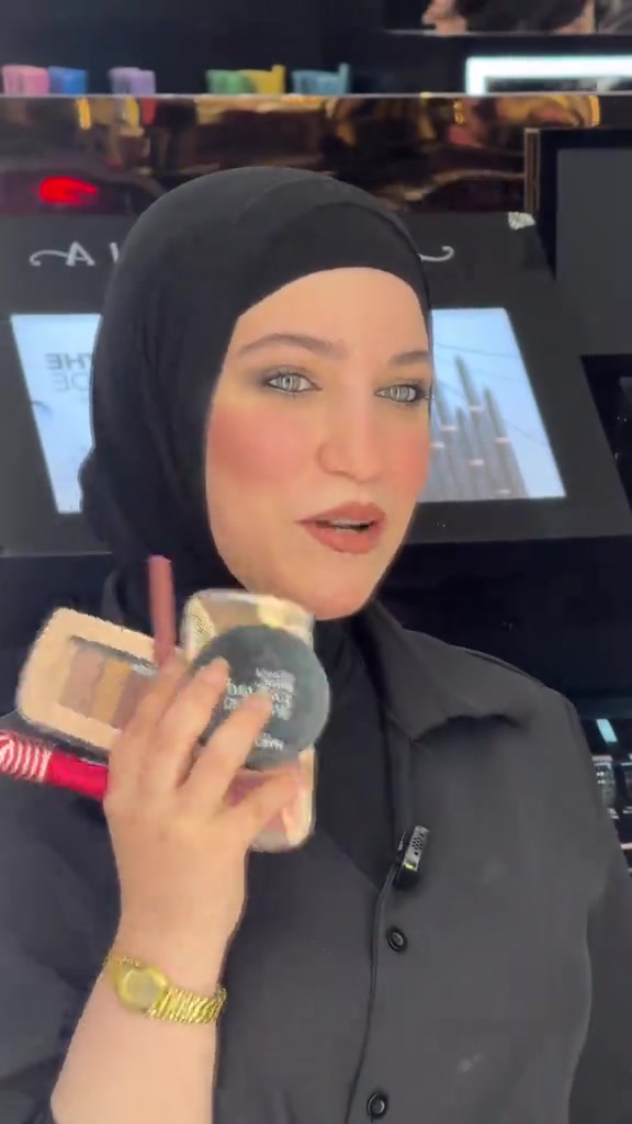 ميكك اب تتوريال باستخدام منتجات ديبورا 


**إذا كنت صاحب هذا الإعلان وتريد حذفه لأي سبب، رجاءا أرسل رسالة إلى الدعم الفني**