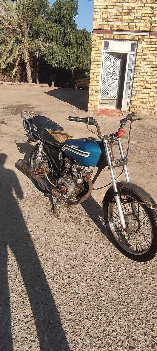 سلامو عليكم.  دراجه للبيع. مكينه ناعمه
شغاله. دراجه ادوات مكفوله عشائرين    سعره. مناسب ٢٢٥ وبيه مجال قليل  بكاني سوق شيوخ


**إذا كنت صاحب هذا الإعلان وتريد حذفه لأي سبب، رجاءا أرسل رسالة إلى الدعم الفني**