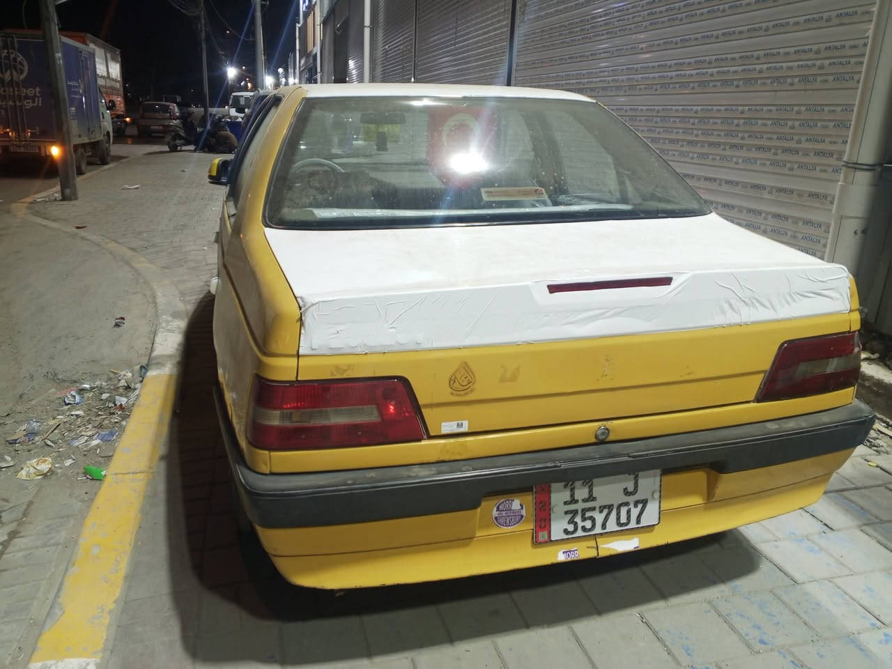 سلام عليكم بيجو لميس موديل 2015سياره بيها مكانت صبغ + تبريد نقصه بس غاز + مكينه جديده+ صدر جديد خلفي و أمامي + تخم تاير جديد+ باتري جديد سياره جهازه وخير من الله (سعر 40وبيها مجال ) شرط تحويل ثاني يوم سنويه لحد 2027 العنوان الشماعيه رقم الهاتف ***********
