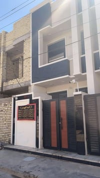 بيت ٧٥ متر للبيع بناء حديث ٢٠٢٦ طابق ونص يتكون : •طرمة + صحيات •استقبا...