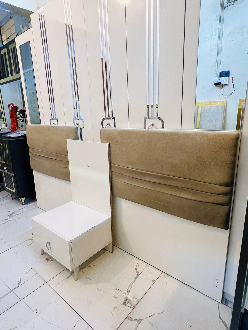 غرفه نوم تركي 🇹🇷
5 قطع شبابي سرير منفصل 
كنتور ابواب بسعر 490 مع شد ونقل مجاني داخل بغداد


**إذا كنت صاحب هذا الإعلان وتريد حذفه لأي سبب، رجاءا أرسل رسالة إلى الدعم الفني**