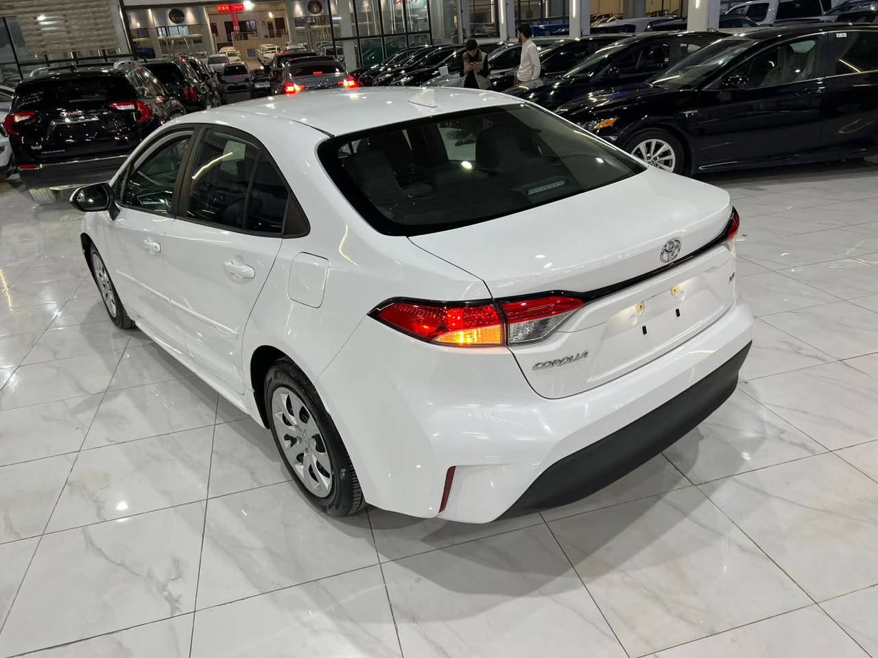 تويوتا كورلا
موديل 2024
موصفات LE 
هيه مو صبغ عامً بس اني انطيك صبغ عام بدون دواخل 
تررقم فقط شماليً
صور الحادث مرفق 
غير متواجد علئ الفيس
***********
