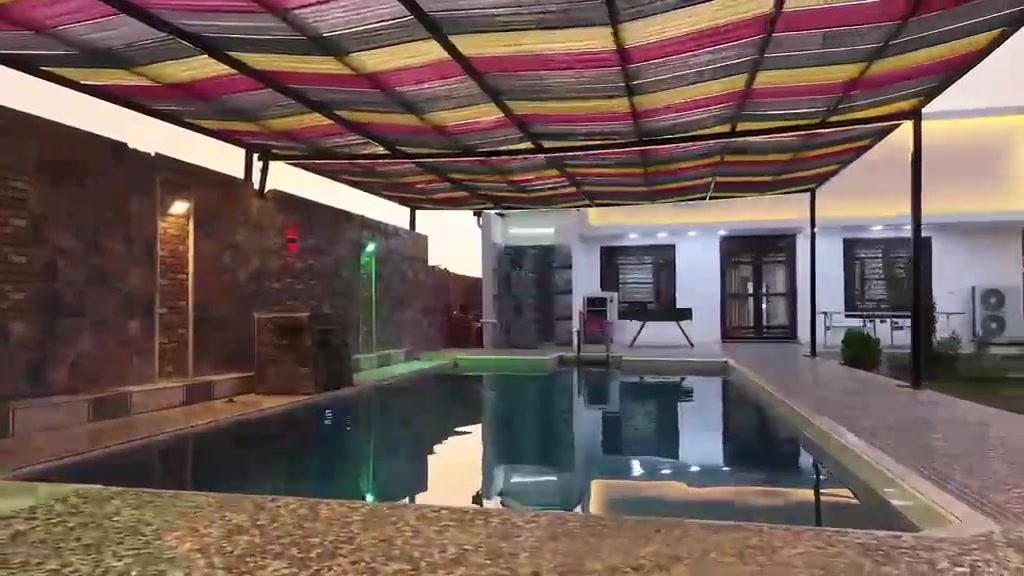 منتجع النجمه البيضاء 🏡🏝️
يتوفر كافة وسائل الراحة😊
🔹مسبح كبير🏊🏻
🔹مسبح صغير🏊🏻‍♀️
🔹غرفتين نوم وصالة كبيرة مكيفة🏘️
🔹مطبخ داخلي  و مطبخ خارجي 🥘🍚
🔹شواية سمك و كافة ملحقاته🍖🍗🍢🍡
🔹مراجيح🎡⛱️مع العاب للاطفال 
🔹منضدة 🏓 
🔹فيشة 🕴🏻🕴🏻
🔹سماعة دي جي🎤🎼🎷🕺🏼💃🏻
🔹شبكة انترنت 📶
🔹كهرباء 24 ساعة🚨🔌💡🖥️📺

📍موقع المزرعة صلاح الدين قضاء بلد

للحجز اتصل☎️📞
‏***********
