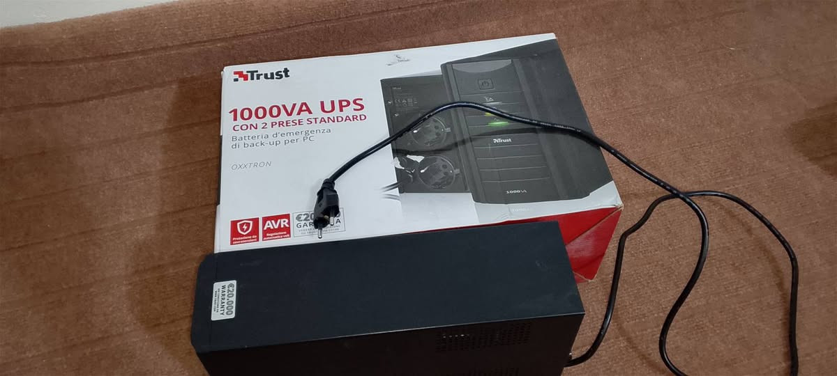 السلام عليكم بلي فور سلم 
مهكر الصدار 12.52
مع يدات ثنين و
يوبي اس حجم 1000
ومبرد بلي 
السعر 350


**إذا كنت صاحب هذا الإعلان وتريد حذفه لأي سبب، رجاءا أرسل رسالة إلى الدعم الفني**