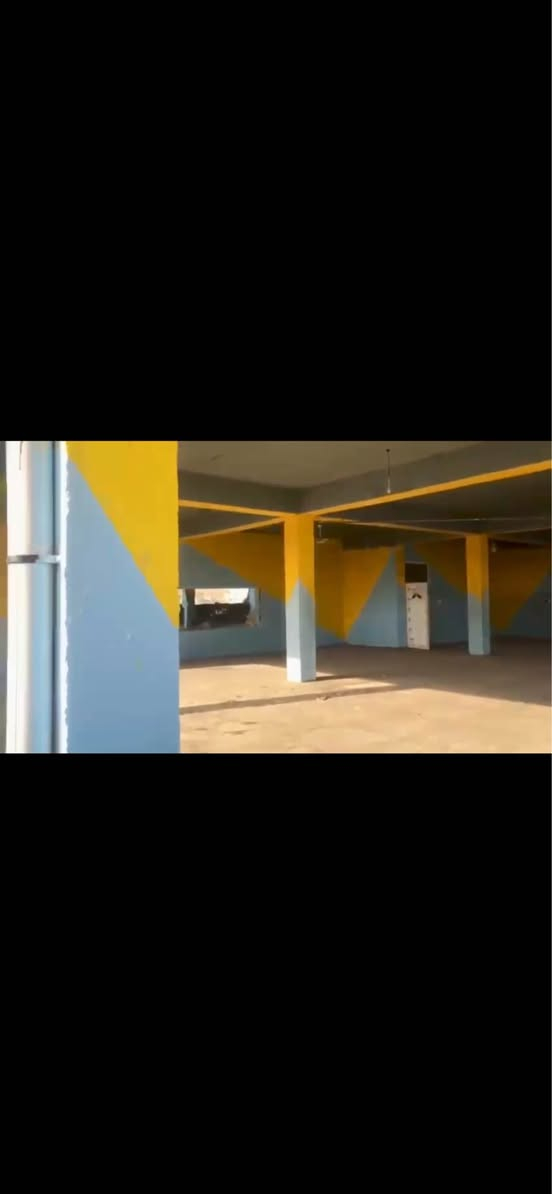 ئاڤاهی بو فروتنێ
جهـ دومیز دەرێ کەمپێ
روبەر ٦٠٠ متر
واجهە روکن ( جنوب - غرب )
ئیجارا هەیڤانە ملیونەک و ٧٠٠ هزار ژێ دهێن
٢ طابقە 
ئاڤاهی تیجاریە حەقی هەی ٢ طابقێت دی ل سەر زێدە کەت

بوپتر پیزانینا پەیوەندێ ڤێ ژمارێ بکە

0750 776 3083
——————————-
عمارة للبيع في دوميز 
مساحة ٦٠٠ متر 
واجهه ركن (جنوب - غرب ) 
ايجار الشهري مليون و ٧٠٠ الف 
طبقين 
عمارة تجارى يمكنك اضافة طابقين يعنى ٤ طبق 
للمزيد من معلومات اتصل ب هذا رقم 

0750 776 3083 دهوك, العراق
