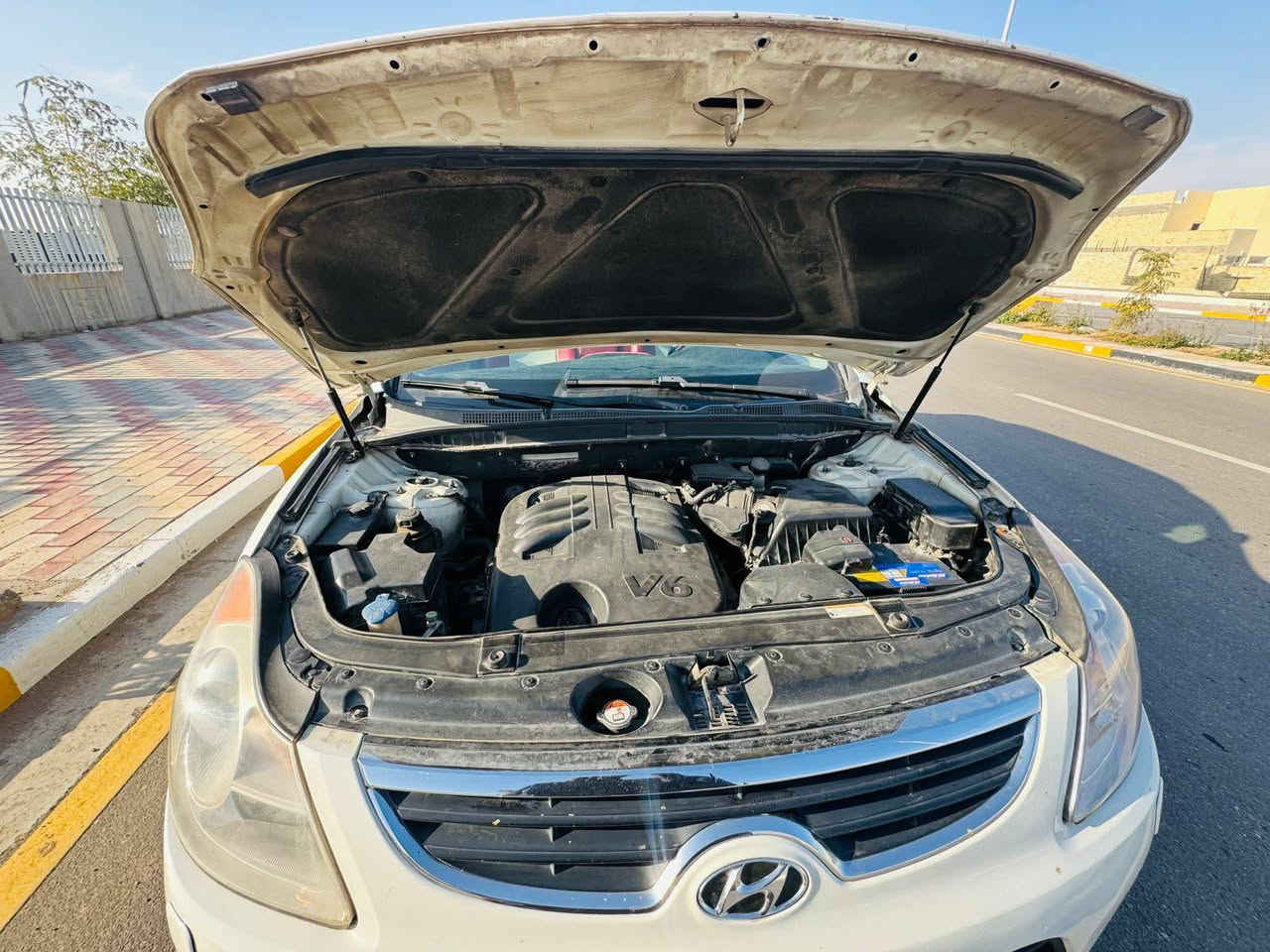 السلام عليكم للبيع هونداي فيري كروز موديل ١٢ رقم أربيل دولي كفاله مكينه كير تدفه تبريد باقي المواصفات بل سونار مع الصور تريد وكاله تريد تحويل مكان السياره كربلاء السعر ١٣٥ بيه مجال ***********/***********
