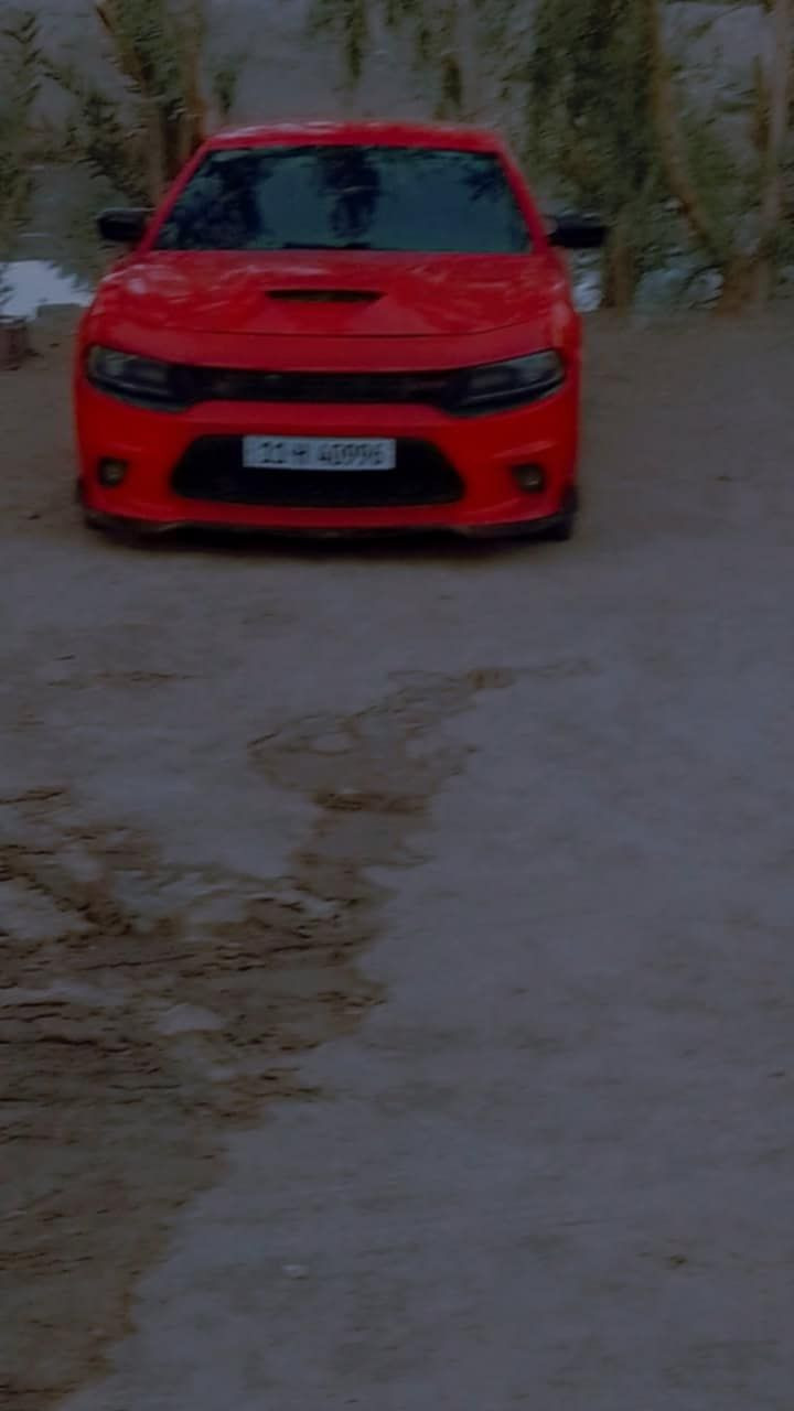 السلام عليكم تشارجر للبيع موديل 16 فول مواصفات من عدا الفتحه ماكينه 3600 تخم تاير حداديه والشرايين اتصل على هذا الرقم وتقبل للمراوس***********
