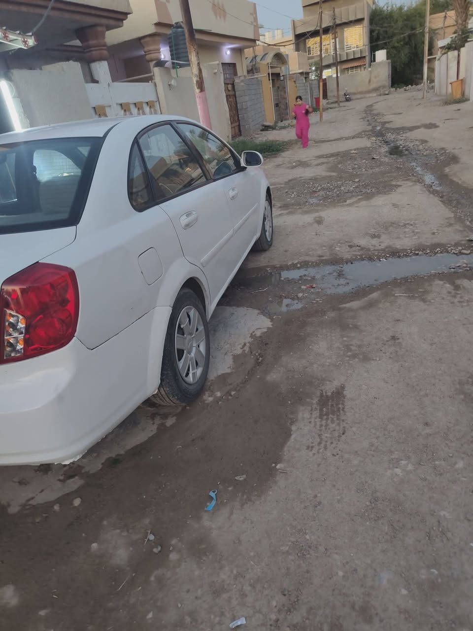 اوبترا مزاد وزارة الداخلية 
بلادي ابيض سيارة تترقم كل محافظات
كير مكينه مكفولات
كير اوتو
صدر زين
تخم تاير. جديد 
تبريد ثلج
الموديل 2009 
عنوان سيارة ديالى بعقوبة كنعان قرب مركز الشرطة 
***********
السعر 43بيهه مجال لشراي فقط
