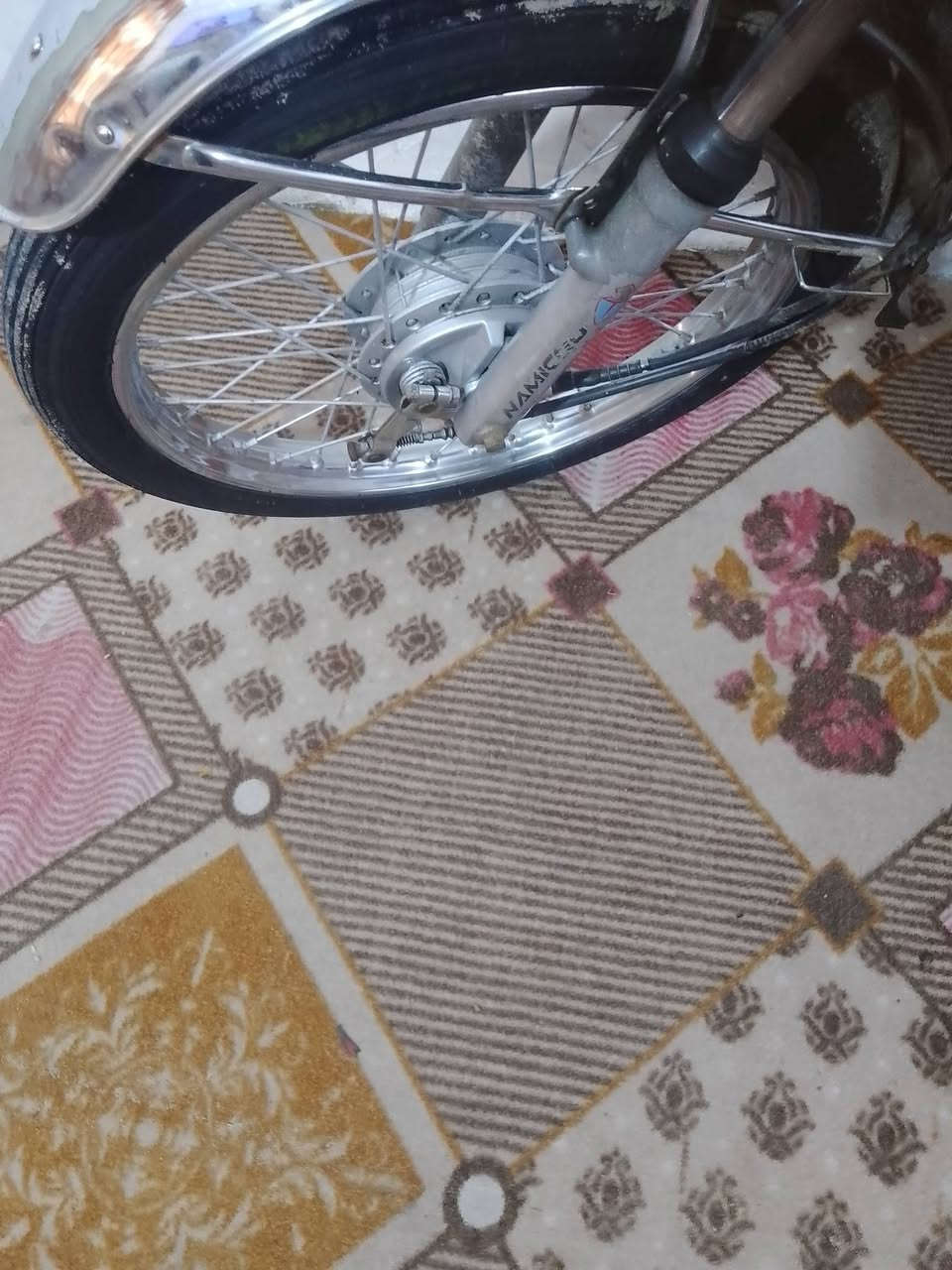 دراجة سيجي نامه رقم وسنويه موديل 20 كفاله عامه كله شغاله وشرط التحويل السعر مليون و 600 ) 1600 وبيه مجال قليل عنواني بالزبير اتصال ***********
واتساب ***********
