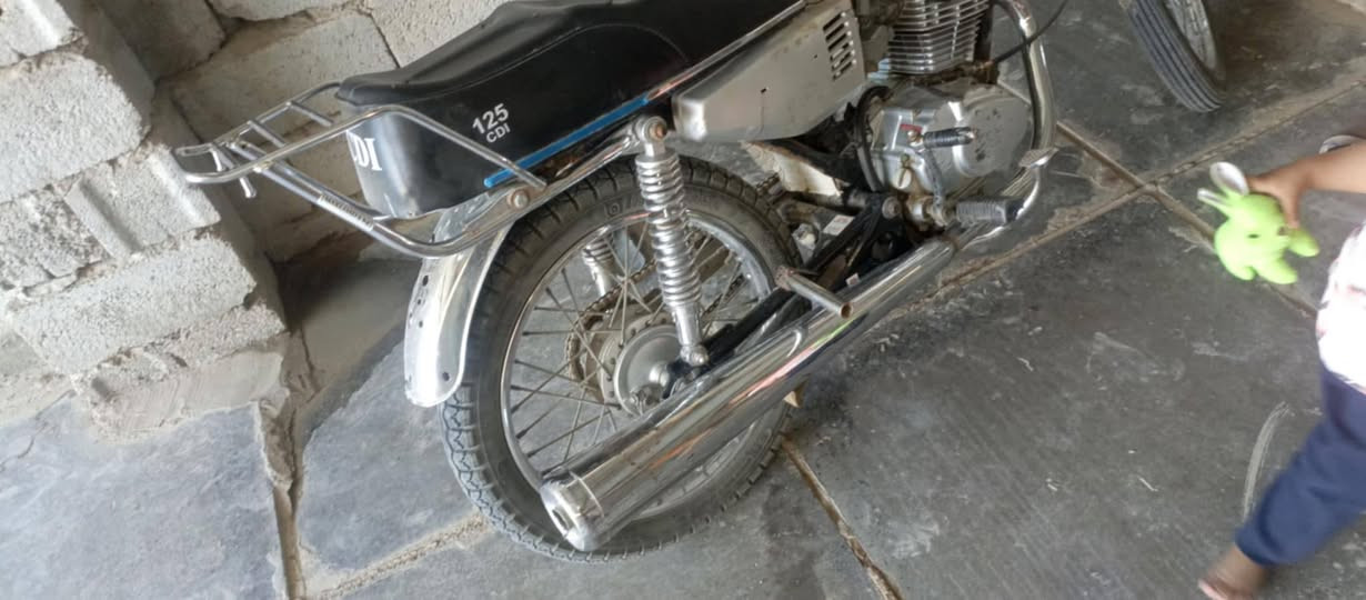 دراجه نامه للبيع كلك كلك 
محرك سيجي نامه مفتوح 
غراض كله جدد جاهزه السعر خاص 
*********** ناصريه مركز الحولي الجديد،
