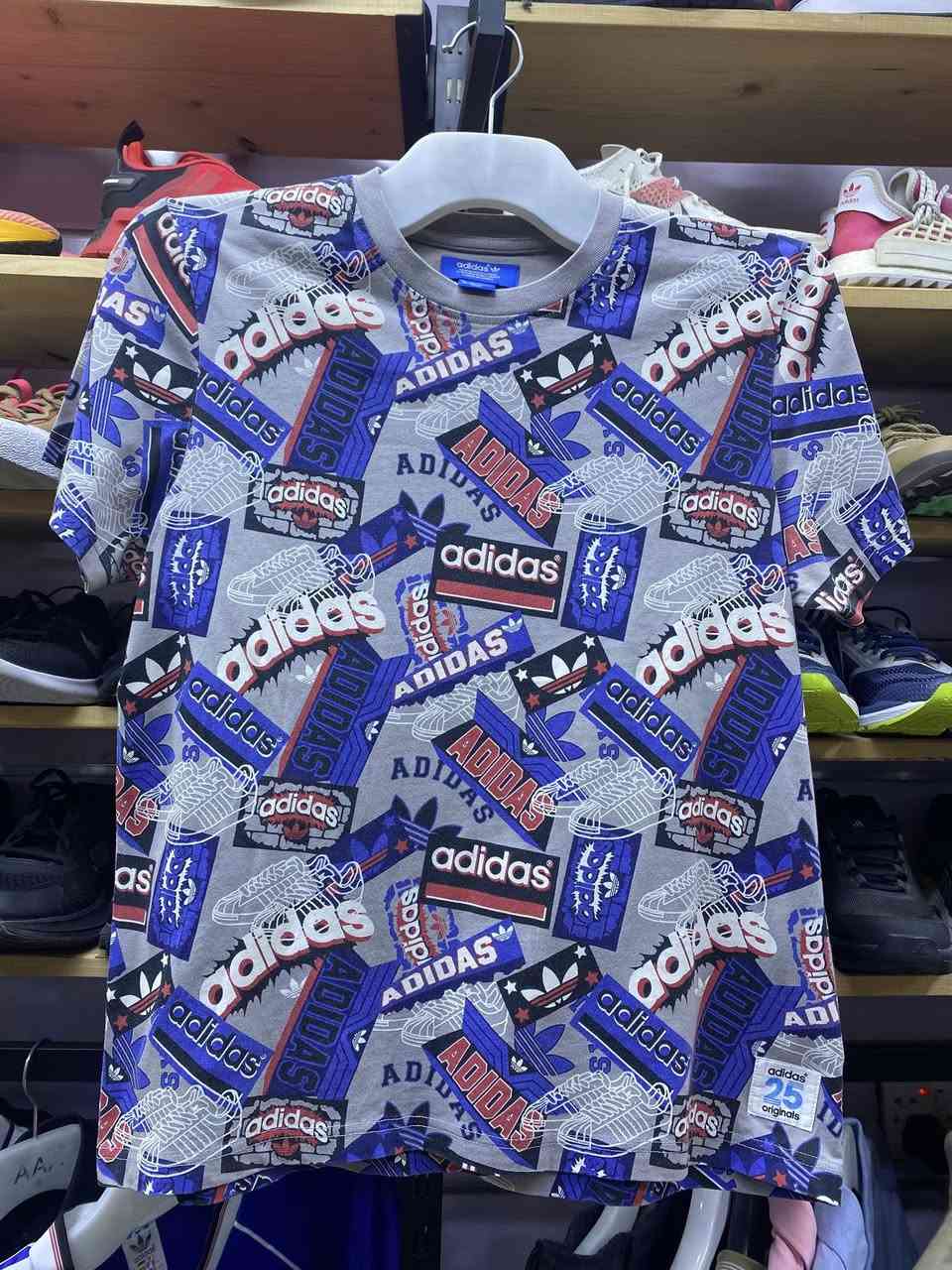 جميع القطع قياس مديم
سعر. القطعه 15 الف
للتواصل ***********
