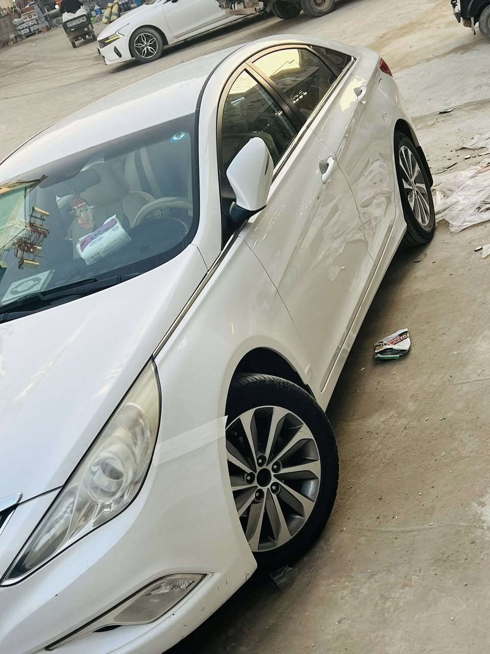 السلام عليكم سوناتا ١٥ رقم بغداد انكليزي كفاله عامه  السياره فول عده الفتحه تحكم ستيرن شفتات جهتين تبريد قطعتين مري شفط كأمره حساس خلفي محرك ٢٤٠٠ دوش المرغوب تخم تاير حداديه جديده تبرير خير من الله سياره جديده خير من الله الاستفسار اتصال ***********
