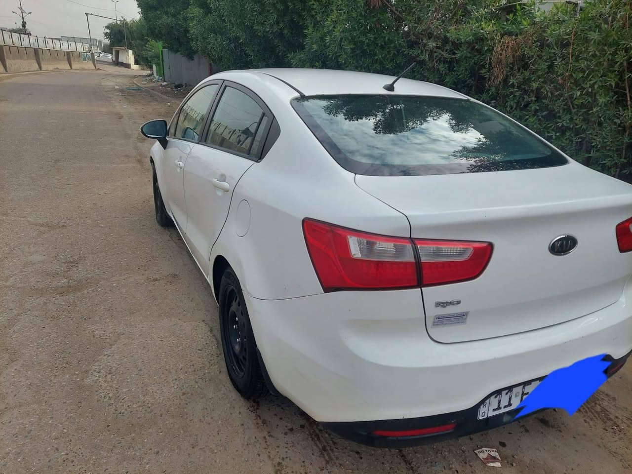 السلام عليكم كيا ريو خليجي موديل 2012 محرك 1600 رقم بغداد سياره نضيفه مكفوله من حادث فقط  بيها بارد مكانها بغداد شقق حي السلام  ماشيه 123 للبيع السعر 83 بيها جال للاستفسار ***********
