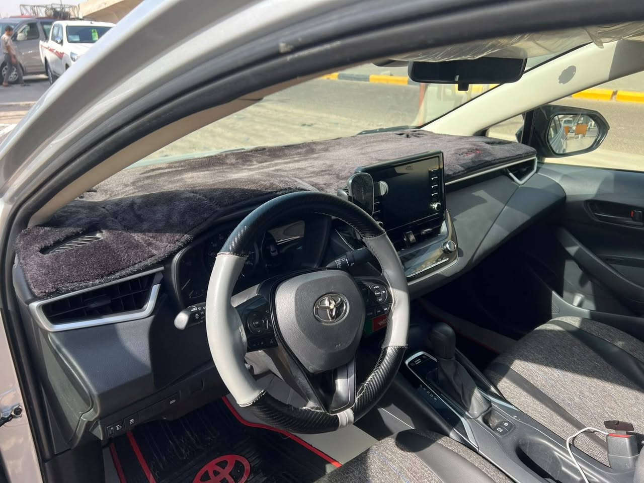 كورلاه وارد ياباني اصل كفاله مديل ٢٠٢٤ هايبرد +بانزين محرك 1800 رقم بصره تحويل السعر ١٣٠ بيه مجال ***********
