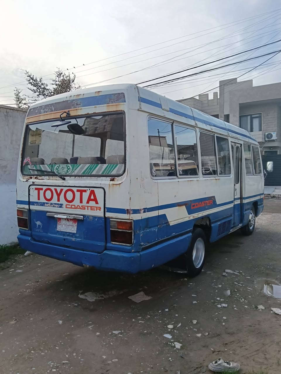 كوستر مربع للبيع رقم شمالي مكينه بانزين كروسيده بلادي لاصرف ولا نفخ سياره بلادي نضيفه اصوليه مكان موصل مكلف بلنشر . للاستفسار***********
