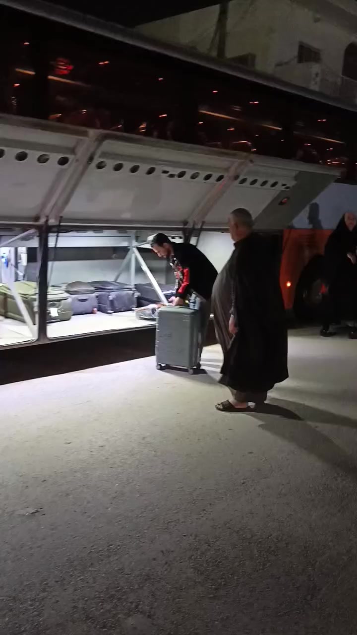 بسم الله الرحمن الرحيم شركه الايمان الحج العمره قافله الحاج مكي 
إستلام جوازات عمره شوال مبارك 
البر باصات حديثه مكيفه
مع ثلاث وجبات الطعام بوفيه مفتوح
سكن المدينة المنورة جوهره الرشيد
سكن مكه المكرمه شارع ابراهيم خليل مشي عل قدام مسجد حرام
مع هدايه حرامات رجالي ونسائي
حقائب كبيره صغيرة
مزارات المدينة المنورة 
مزارات مكه المكرمه  اتصال أرقام *********** ***********
