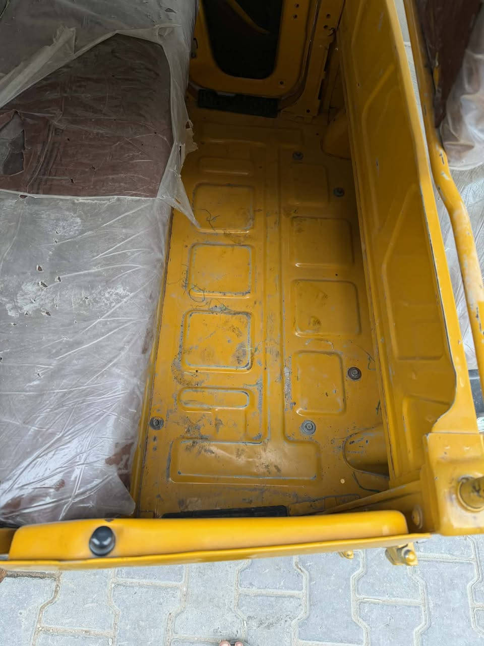 تكتك موديل 21 شهر 6 كلش حلوه العنوان مدينه الصدر شوف لفيديو وخابر واني خادم رقم وسنويه بغداد تحويل ثاني يوم لسعر 6700بيه مجال ***********
