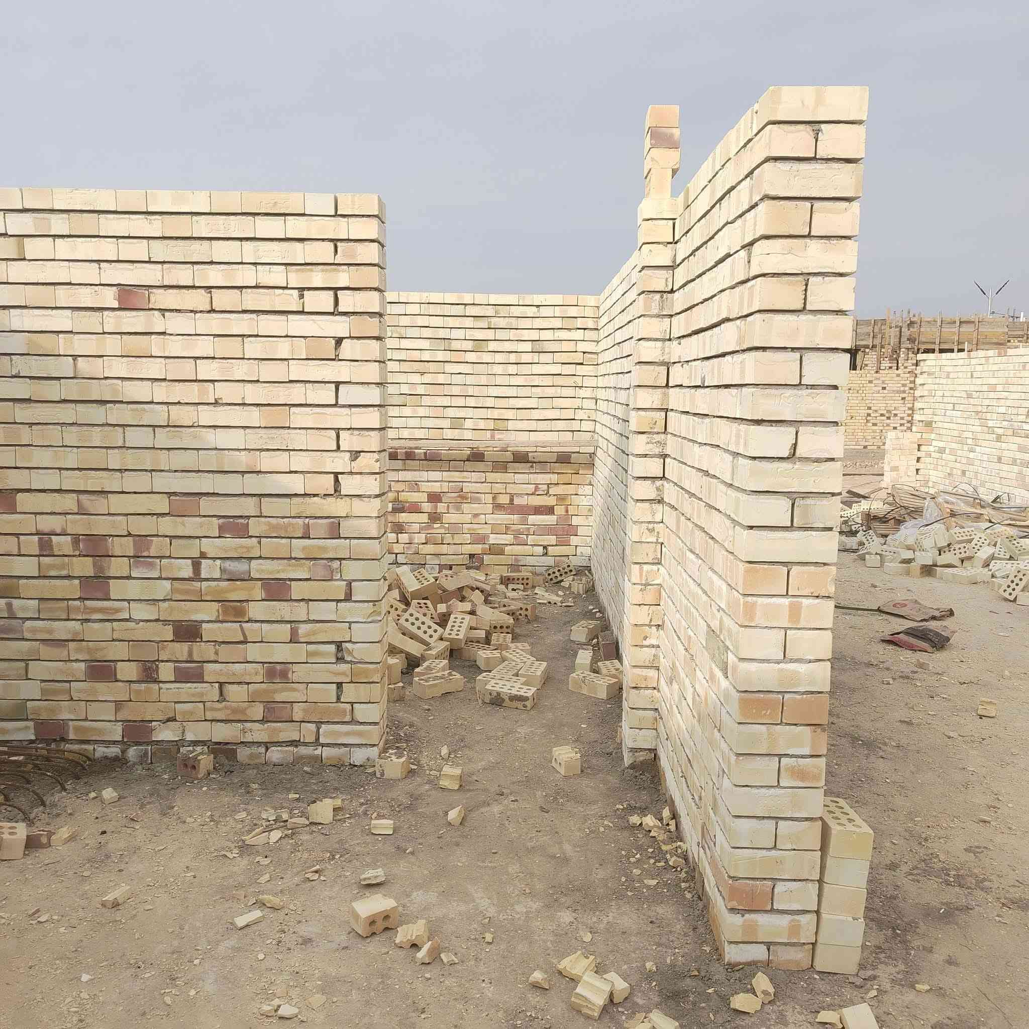 خلفه بناء متفرق حالين استلام مهندس وهاذه رقمي *********** وبلخدمه
وموعد مضبوط
