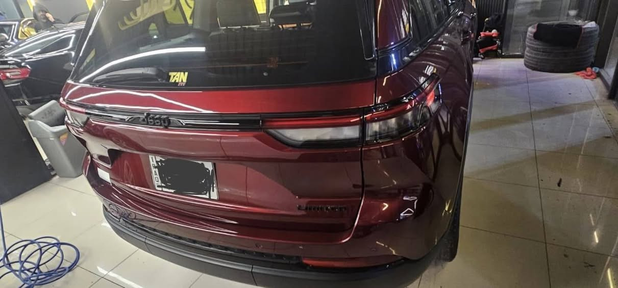 جيب موديل 2023 كامل مواصفات عدا الفتحه هاي صورهن قبل الحادث وبعد السعر المطلوب 269ورقه وبيها مجال بسيط 
***********
