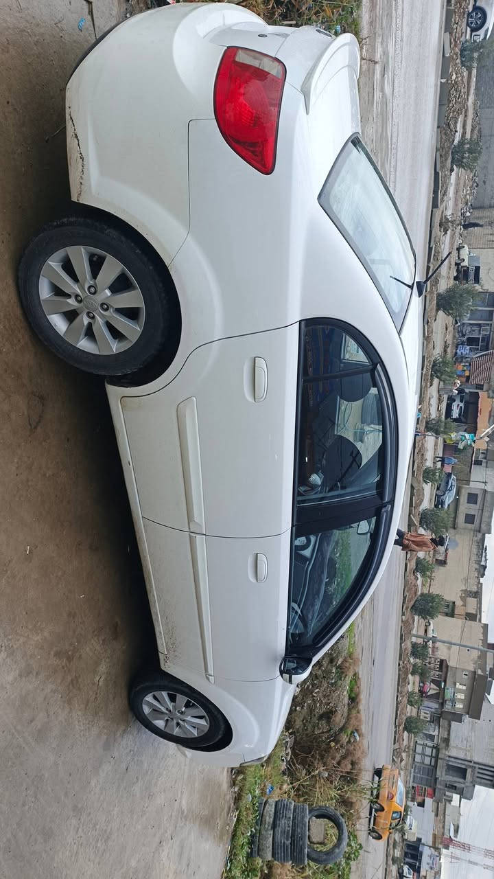 كيه ريو 2012 داخل اسود توماتيك محرك 16 سياره نضيفه حيل بس باب صبغ
مكانها موصل ***********
