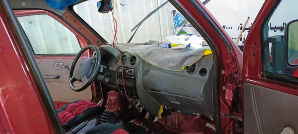 كنو باص موديل ١٥
7 راكب السياره
كير عادي
كير مكينه مكفول 
رقم بغداد خصوصي بسمي
  السياره موجوده بالصويره 
 السعر ٣٢ وبيها مجال 
الاستفسار ***********
