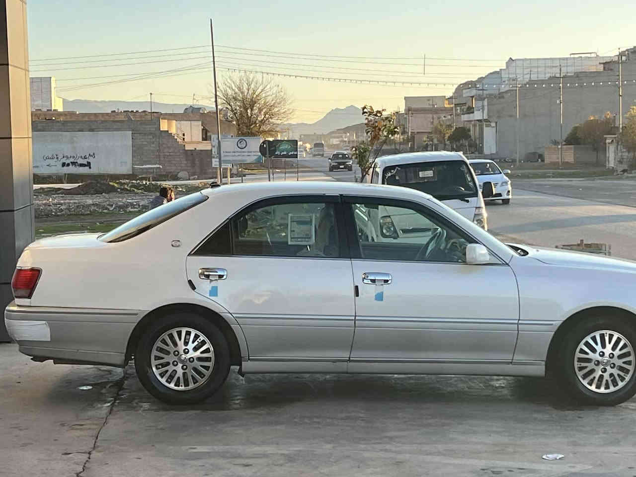 مەلیکە..موس مۆدێل 2001 فول
سەیاریەکە فول مواسەفاتە 4 دوگمەیە دیڤۆری گەورەیە سەلاجە ئاوێنە هیتەر پێشوو دوا کریستاڵ چوار کوشن کارەبا چوار دووگمە شاشە ئەلیکترۆنی

شوێن ..سەیدسادق
نرخی 45گەڵا و مەجالێکی  کەم

تێل بۆخاوەنەکەی بکەن ئەوە ژمارەکەیەتی
***********
