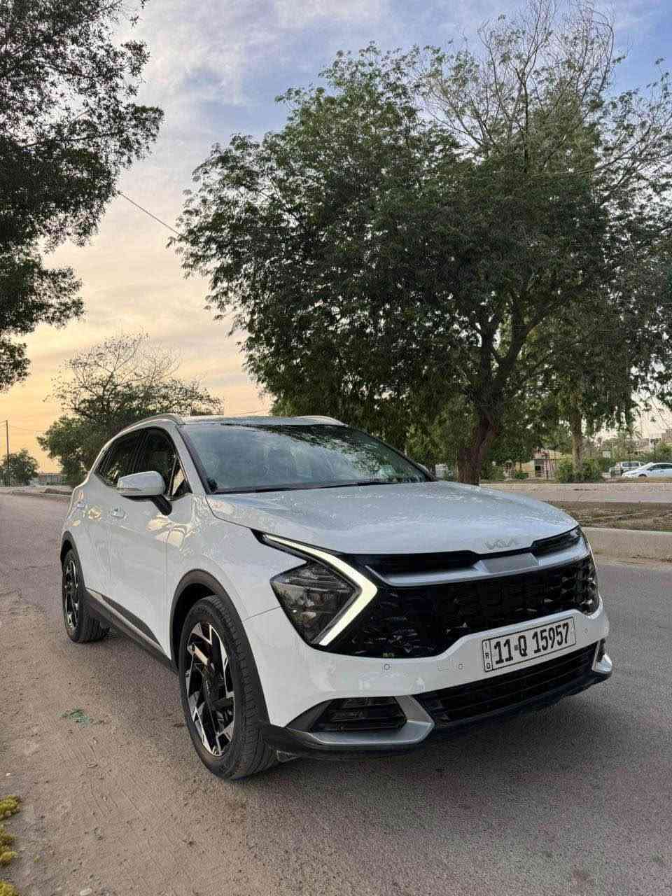 اسبورتج ٢٥ فول عده الفتحه بيه بارد شبر الباب الصدر المامي سياره عله حاله الوكاله ماشيه  ٣٠٠الف 
سعره ٢٢٠ بيه مجال قليل مكانه بغداد الدولعي 
*********** بغداد, العراق
