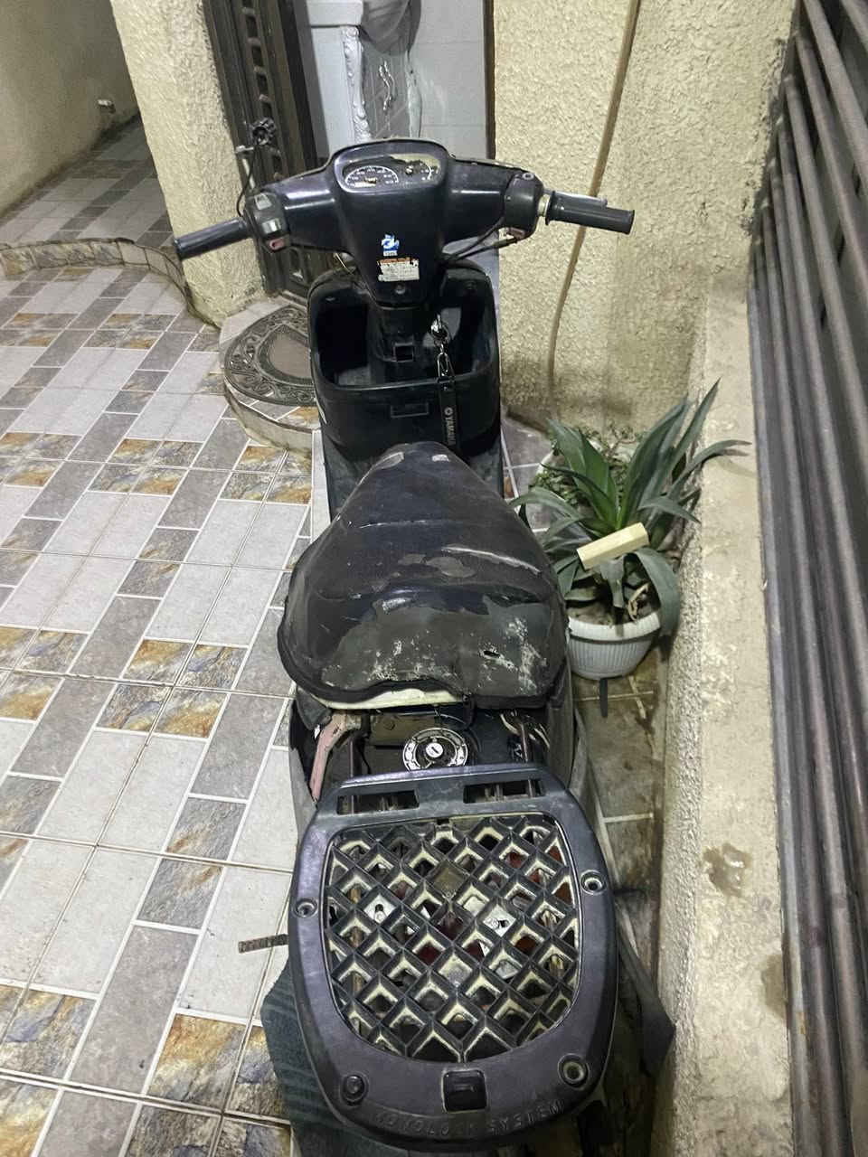 سلام عليكم دراجة للبيع بيها نواقص بيها بكلايت شغال لايت شغال بس لازم ربط رادلهة كفرات سعر150 بيها مجال عنواني كربلاء الحولي الرقم***********
