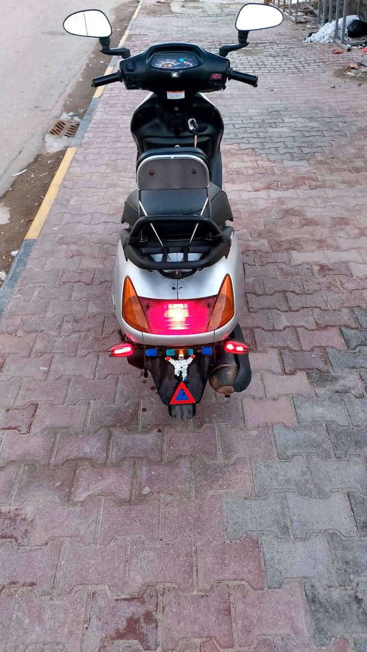 سبيسي ياباني جاهزه  كفرات اصليه ابو الختم كابريتر اصلي مكينة بس كور مفتوح بيه ناعمه شلعه معدل كهربائيات كله شغالة دراجه بلادية مكاني كوت داموك ***********
