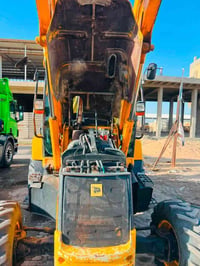 جي سي بي موديل 2008 اسلايت كماش بم ونوزل ..للبيع الاتصال 07807673733