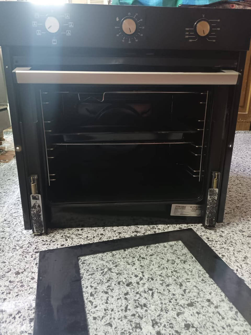 السلام عليكم عندي فرن كهربائي شغال فقط الجامه الخارجيه مكسوره


**إذا كنت صاحب هذا الإعلان وتريد حذفه لأي سبب، رجاءا أرسل رسالة إلى الدعم الفني**