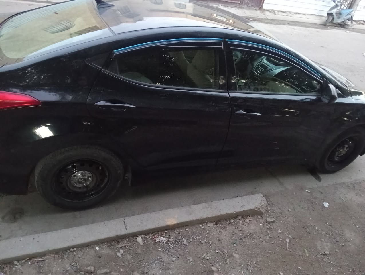 سلام عليكم النترا موديل 2013 وراد امريكي حادثه الباب السايق امبدل وصبغ جاملغ امامي بدون تبديل
مكينه وكير كير عادي وحداديه وتخم تاير وتبريد كفاله 
رقم بابل  تحويل مباشر حساس تحكم استيرن  مكينه 2000 دوش لا تنقيص ولا تبخير
السياره جديده وجاهزه كبل للشارع 
السعر 94 وبيه مجال 
الاستفسار
***********.  ***********
مكان السياره بغداد البياع الرافدين
