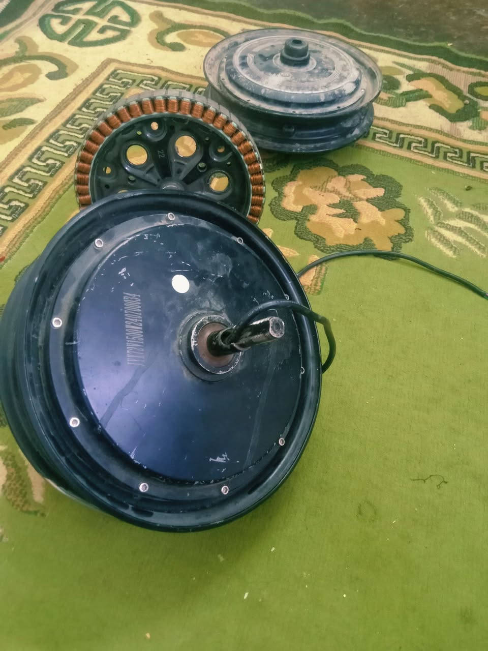 اطوني سعر احسن ما بيعهن لابو العتيك 
التوضيح بالفيديو عنواني مدينة الصدر اكو توصيل داخل بغداد
رقمي :***********
