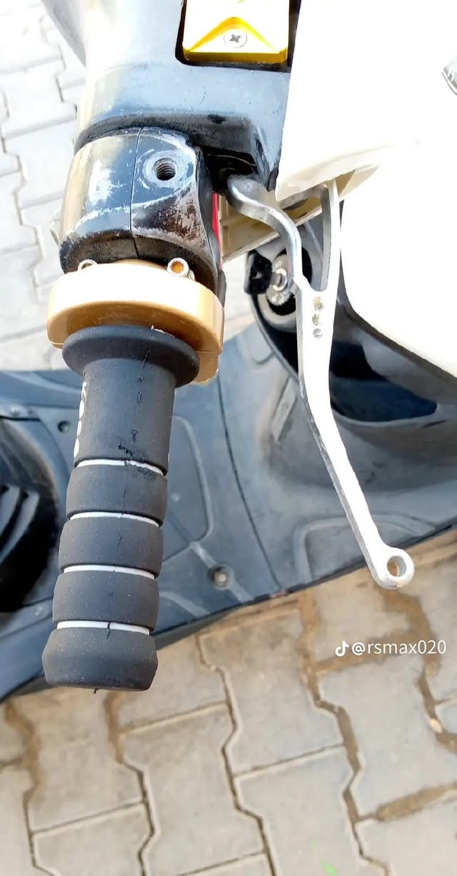 البيع 2003مكفوله كفاله عامه سعر 300بيع مستعجل مامتواجدع الخا ‭0783 292 6622‬/''\‭0783 157 7581‬
