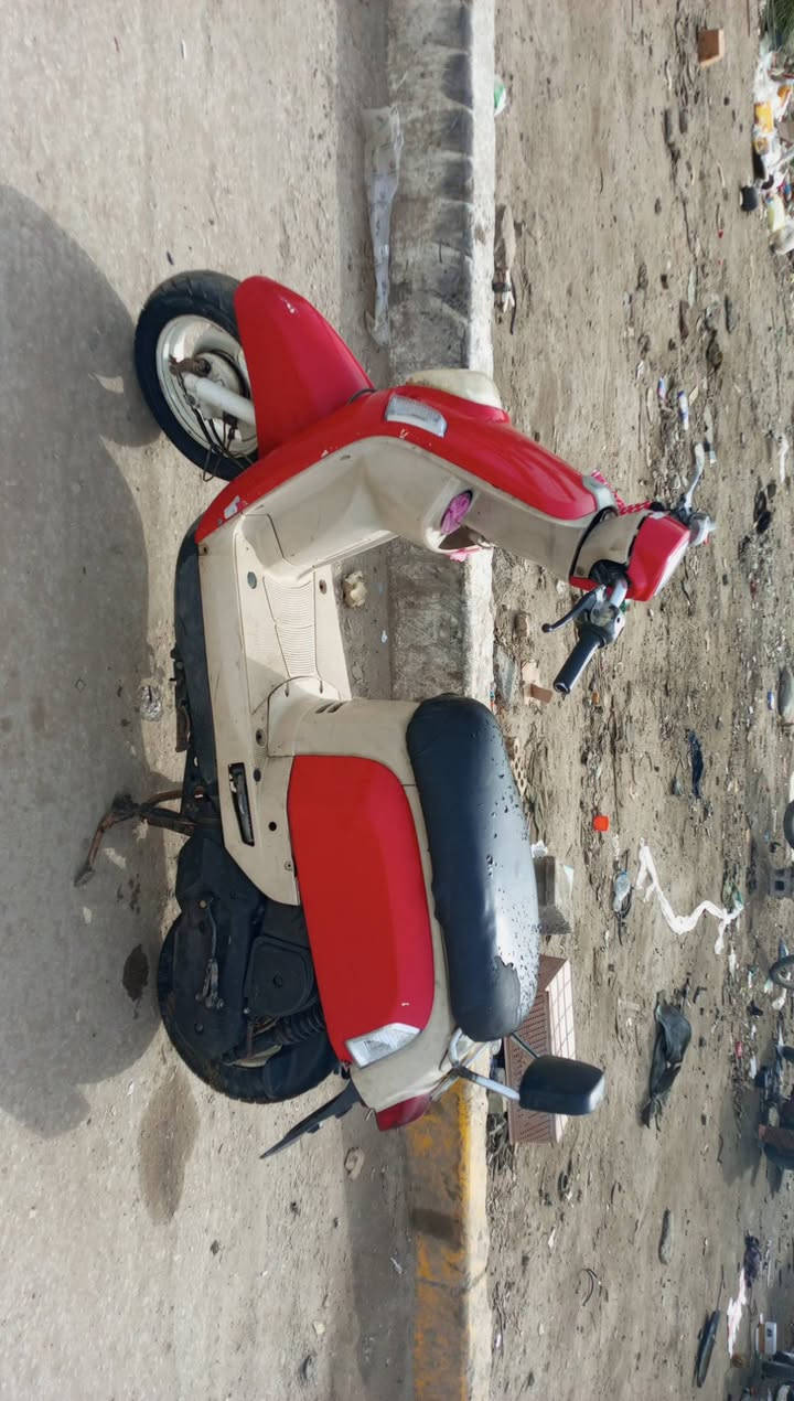 دراجه بوليسي نضيفه كلش مكان كربلاء كنطرة السلام الس 475 فيها مجال
***********
