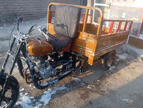 سلام عليكم ستوته للبيع ادوات مكفولة من البوكه ومكفوله من كل شي المكان بصره ابو  الخصيب العوجه السعر 600 وبيها مجال بسيط الرقم ***********
