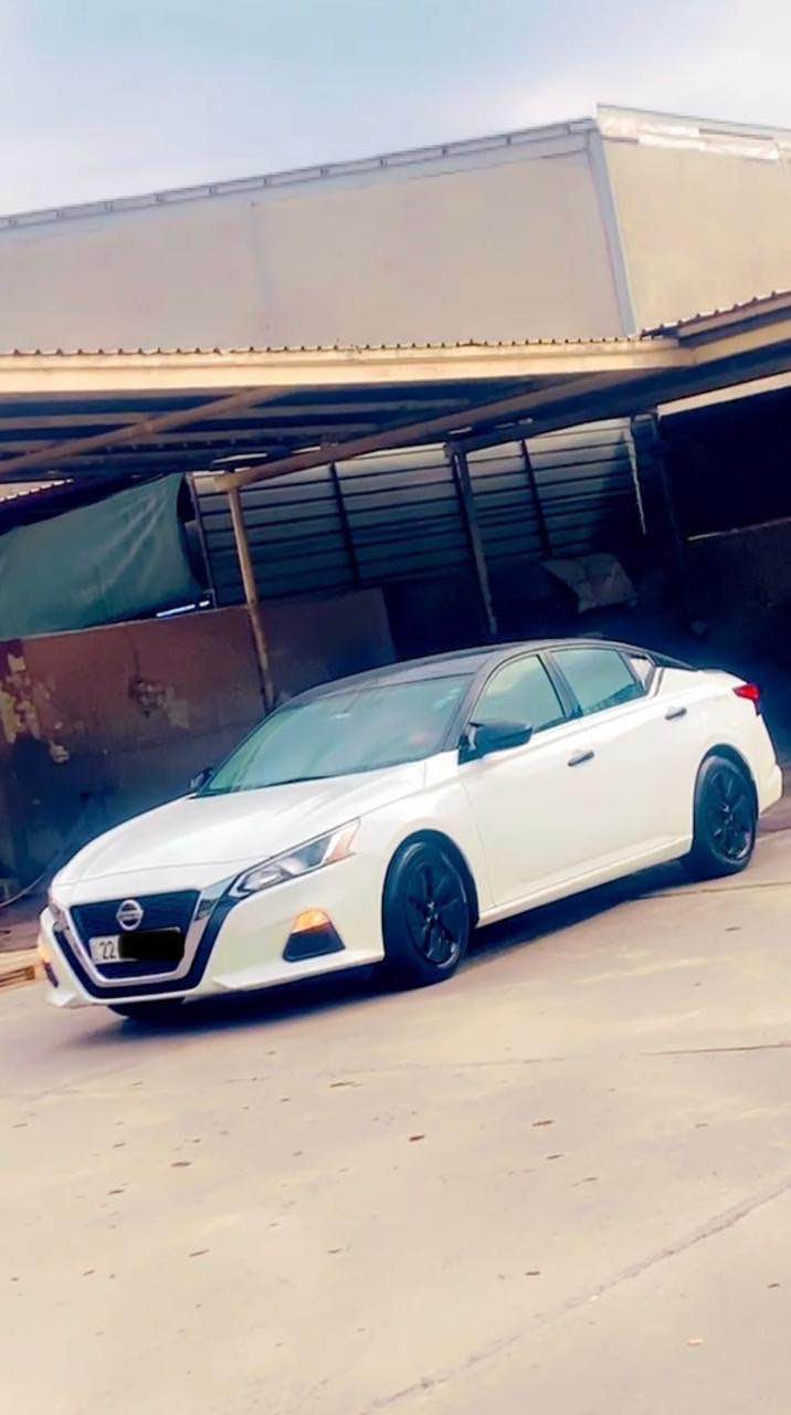 بۆ فرۆشتن:نیسان ئاڵتیما 
مۆدیل ٢٠٢٠ S
لێدرانی نیە یەك پارچەی سبوغە 
بۆ زانیاری زیاتر پەیوەندی بەو دوو ژمارەیەوە بکە

سحری 148 وەرەقە و مەجالێكی دۆستانە
 

***********
*********** أربيل, العراق
