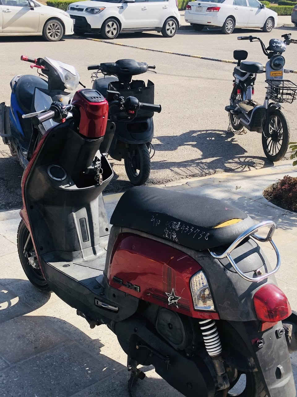 سلام عليكم
بوليس نوزل للبيع كفالة عامة 
الدراجة نضيفه كلشي بلاد مال حاويه 
العنوان كربلاء حي الغدير ***********
