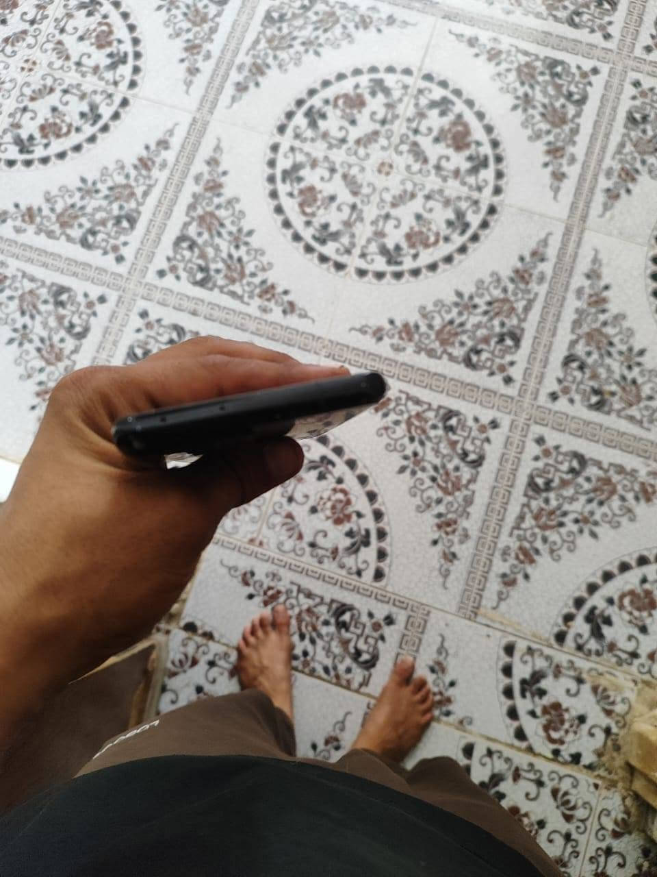 يالله اس واحد وعشرين الترا جهاز جديد كلش مكفول من اي شي فقط كسر قليل بل ضهر خط واحد الزون مالته ميه موا خمسين جهاز ستخدام شخصي المكان العمارة ابو رمانه السعر 450بيه مجال اتصال واتساب فقط ***********
