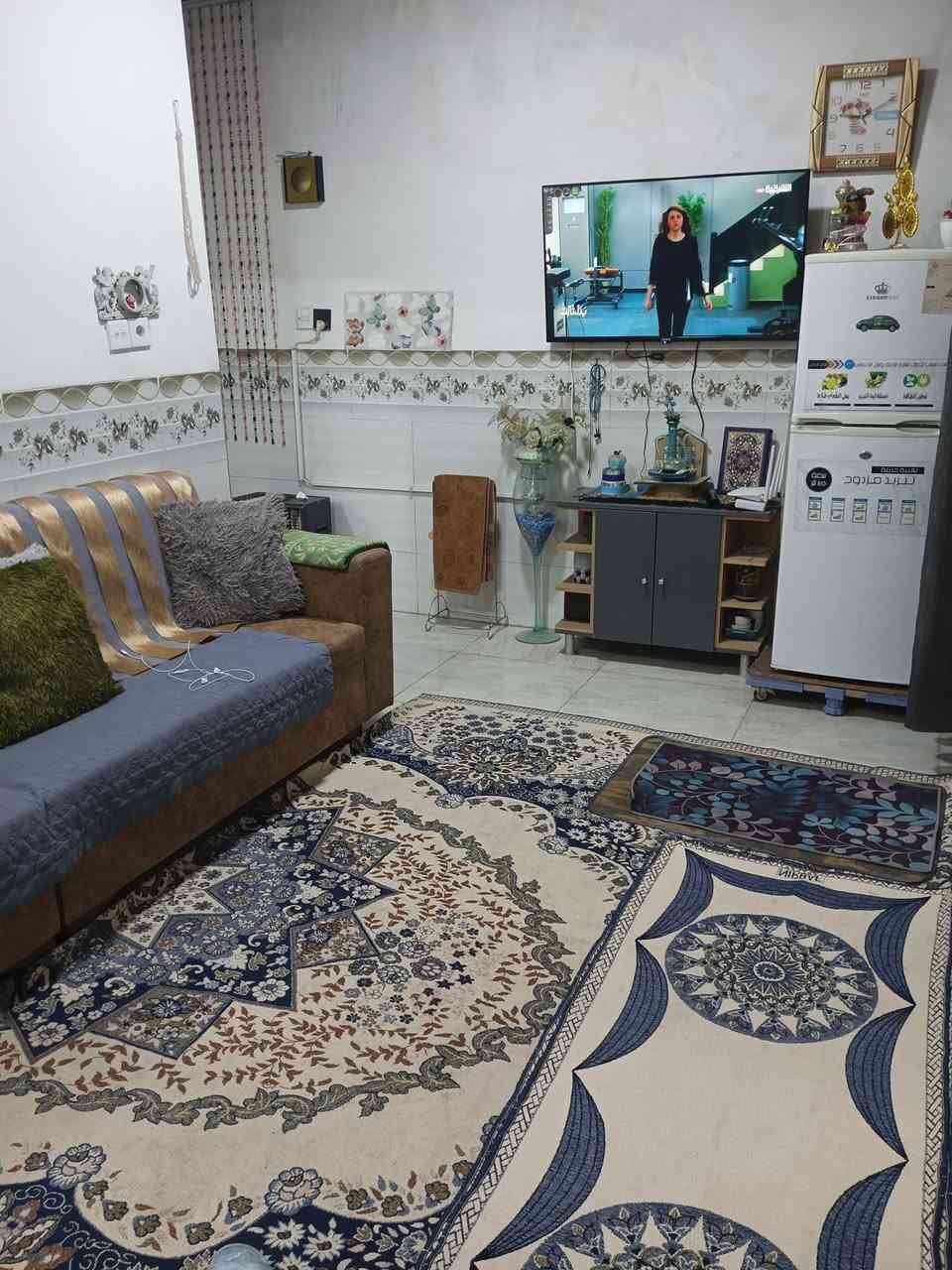 دار للبيع - حي الواسطي  

المساحة 100 متر. بناء حديث 2024 

الواجهة 5. متر. 

نظام دارين (. درج خارجي )  كل طابق يحتوي على 1 غرفة نوم - استقبال - مطبخ - صحيات - صالة - كراج )

هدية مع الدار منظومة طاقة شمسية 8 امبير 

سبلت.عدد2

السعر مناسب جدا 

الـِبــٌرجـــــس لَـلــعـقـار
خبرة تحمي استثمارك العقاري – منذ عام 2004

العنوان📍 كركوك – حي الواسطي
قرب عيادة دكتورة سلوى البياتي

📞 ***********

موقع المكتب 👇
‏https://maps.google.com/?q=35.419258,44.343327

نستقبل عروضكم السكنية والتجارية في جميع مناطق محافظة كركوك

‎رابط الگروب الخاص بمكتبنا 
‏https://www.facebook.com/groups/1485688405145852/?ref=share_group_link
