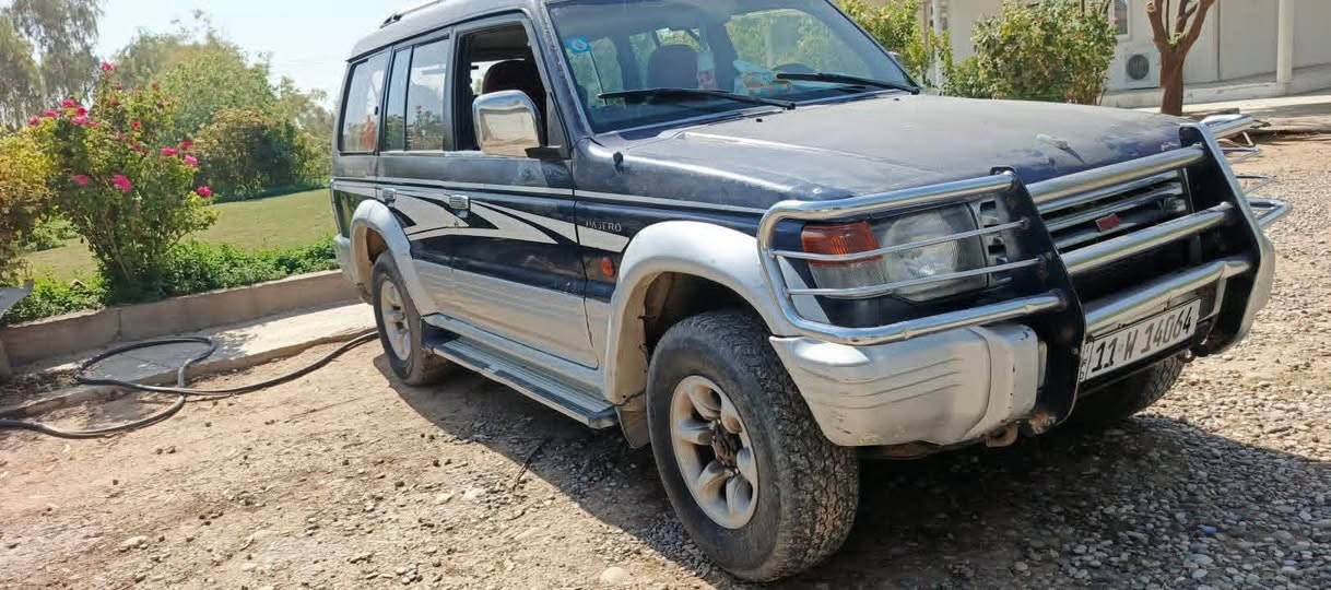 سلام عليكم سياره للبيع بايجيرو موديل 94 سياره مكفوله منكل عيب سنويه بسمي ماساقطه لحد 32 السعر 46 بيها مجال العنوان الرمادي كرمه رقم الهاتف ***********
