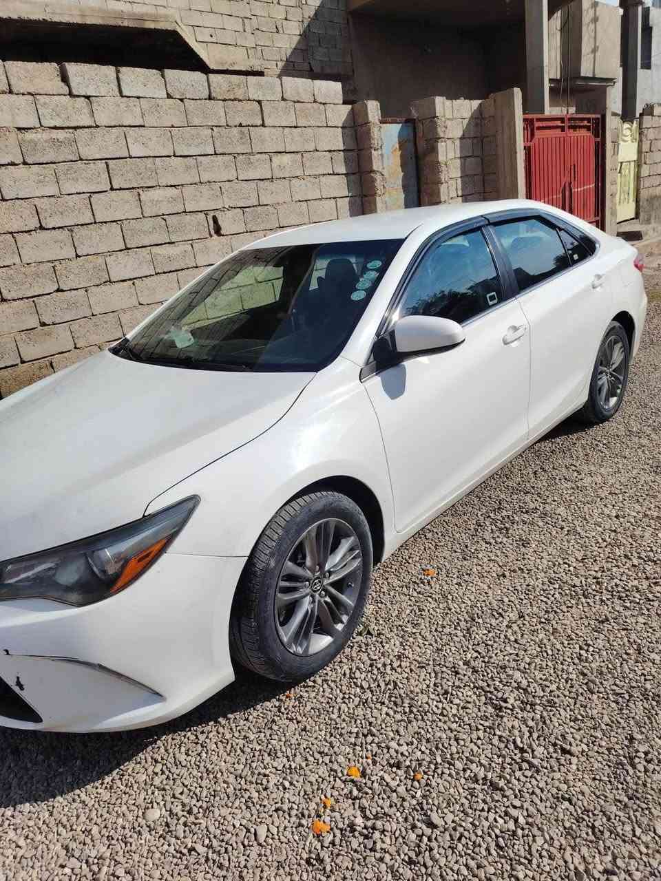 سلام عليكم 
كامري 2017 SE  موصفات المعروفه 
سياره بسمي دفتر بانزين بيها 
ماشي 180 الف كير محرك شرط 
ملاحظه سياره بيها بونيد او جمارلغ تجاري 
بدون دواخل شرط 
الاستفسار *********** كركوك, العراق
