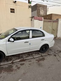 افيو • موديل ٢٠١١ • ماشي ٢٠٠ الف