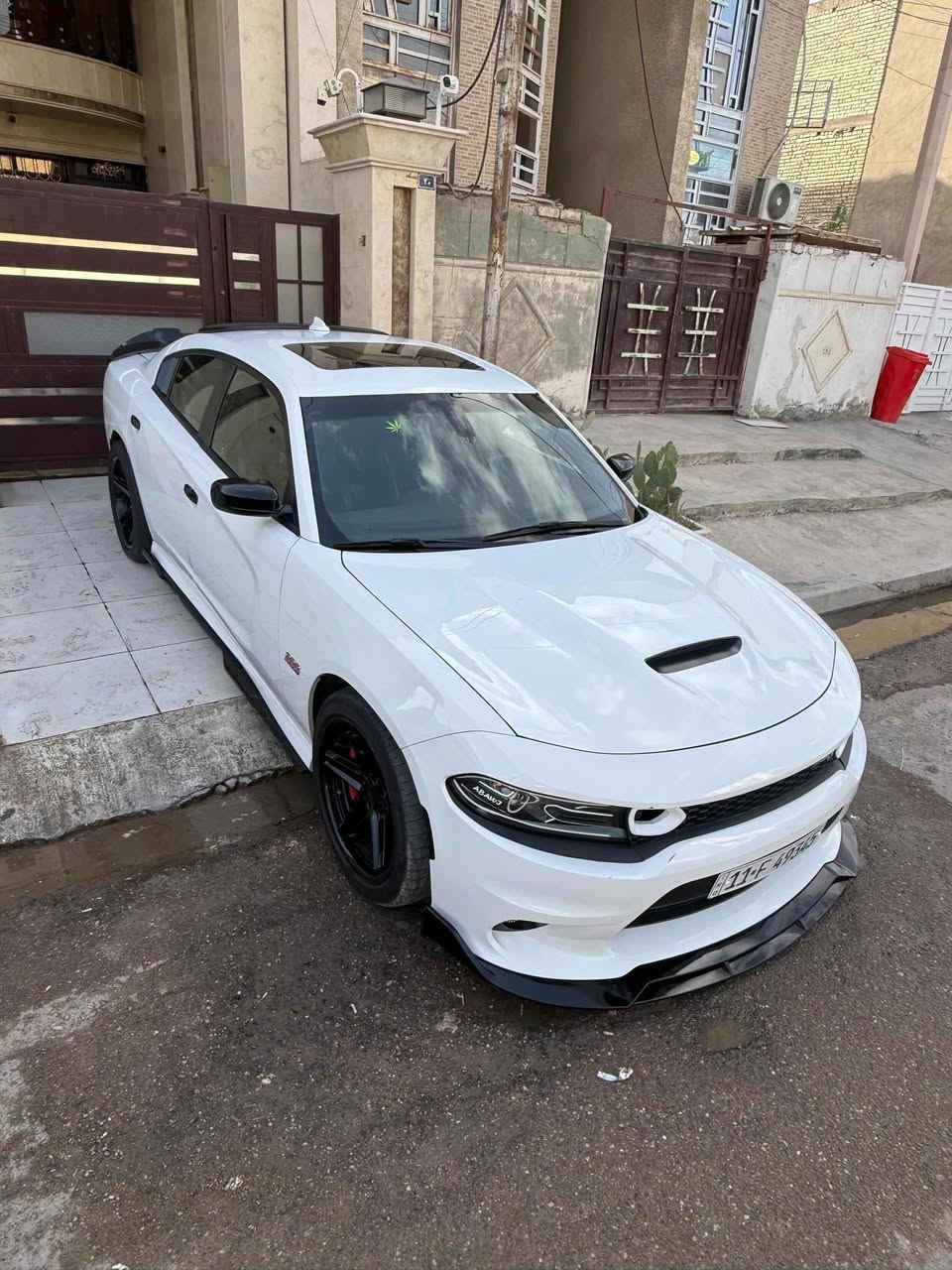 دودج تشارجر سكات باك
•  موديل 2019
•  عداد المسافة 77500 الف كيلو  
•  
•  موقع بغداد / رقم بغداد تحويل ثاني يوم 
•  
•  حجم المحرك V8 6400
•  
•  كير اوتو 
•  
•  لون ابيض 
•  
•  - المواصفات 
•  سلايد روف
•  رادار جانبي
•  شفتات ستيرن
•  المقاعد تدفئة + تبريد
•  ستيرن تدفئة 
•  كشنات كنتارة + خزن ميموري
•  تشغيل عن بعد
•  تفريغ  + برمجة ايكل 
•  أويل كاج كان اصلي 
•  ولف حماوة ريسنك 82C
•  بلكات ريسنك 
•  فيت بمب ريسنك 
•  شوته هواء K&N
•  مكينة + اكسل + كير كفالة
•  زرع بوابات 
•  عليها لد متغير اوركال 
•  كت كامل دواسات لحية زعانف 
•  - حادثها امريكا دعامية امامية  + هنا صار بيها جاملغ تبديل صبغ الايمن + ربع بنيد صبغ + صبغ بحافة باب بسيط كلش
•  الاستفسار
***********
السعر 21.500
