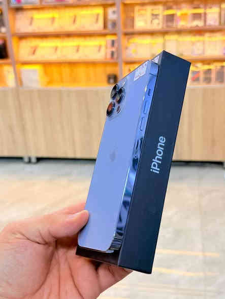 ايفون 13 برو ماكس ذاكره 256 بطاريه 90 يعني جديد نضافه 90‎%‎ كامل ملحقاته وتر بروف فحص حاسبه كله نورمال يعني ممبدل بي شي شرط تفحص بالوكاله نموذج M الأصلي ✌️
لون مميز  متوفر توصيل بشروط اوليه و تاخذه ضمان 5 ايام اي مشكله او عطل من المركز 
السعر 690 الف
العنوان بغداد البياع شارع 20 مقابيل علي العناب او الشيف السوري مركز الهاتف لاصلي 
📞📞***********
📞📞***********
